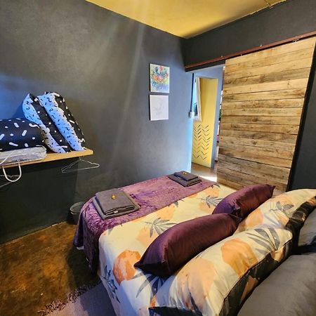 Hartbeest Bush Lodge 4 Hartbeespoort Esterno foto